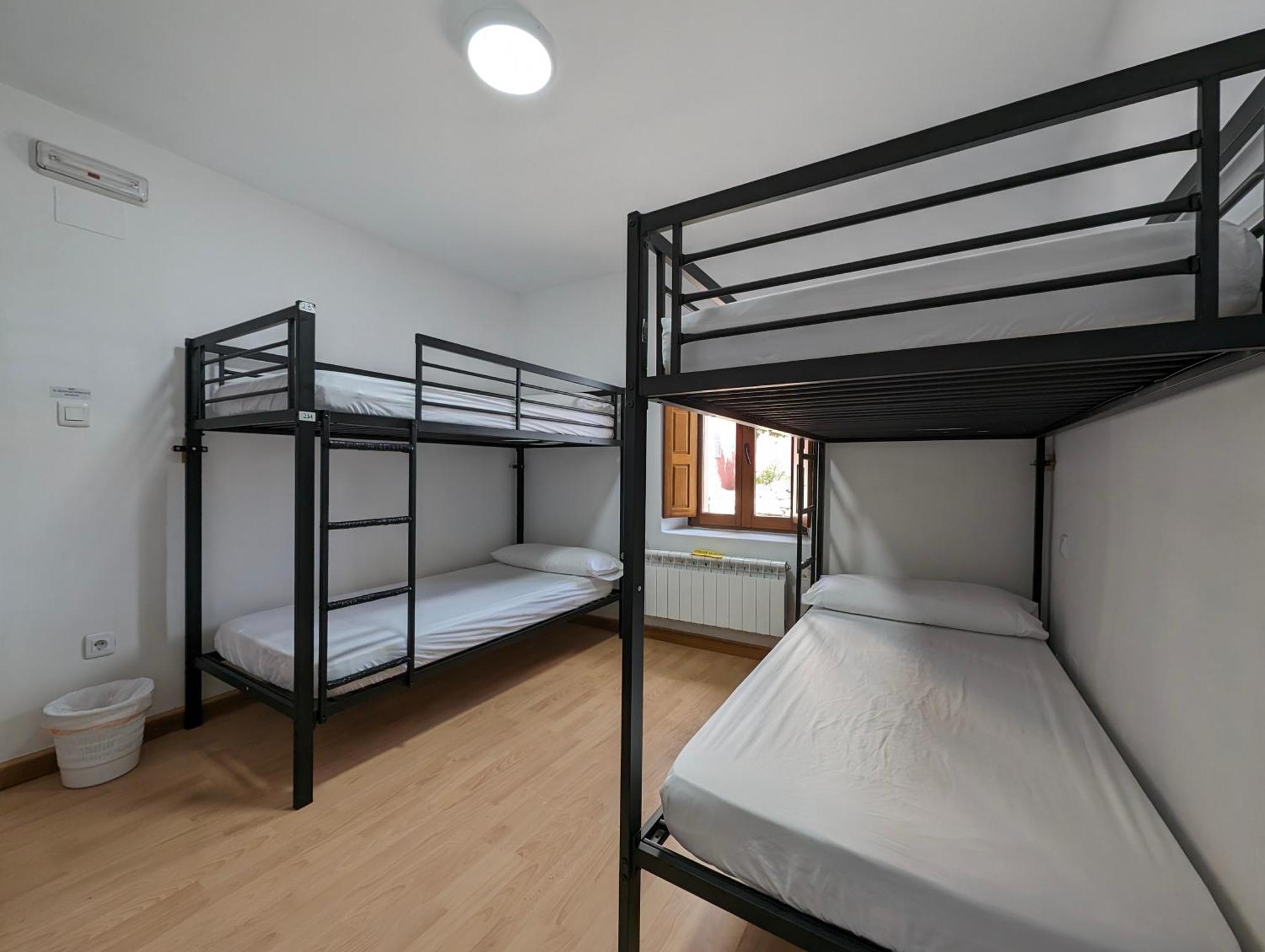 Albergue El Alfar/Pilgrim Hostel Hornillos del Camino Eksteriør bilde