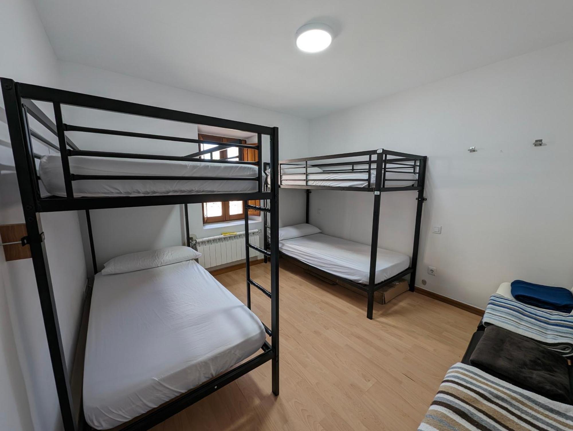 Albergue El Alfar/Pilgrim Hostel Hornillos del Camino Eksteriør bilde