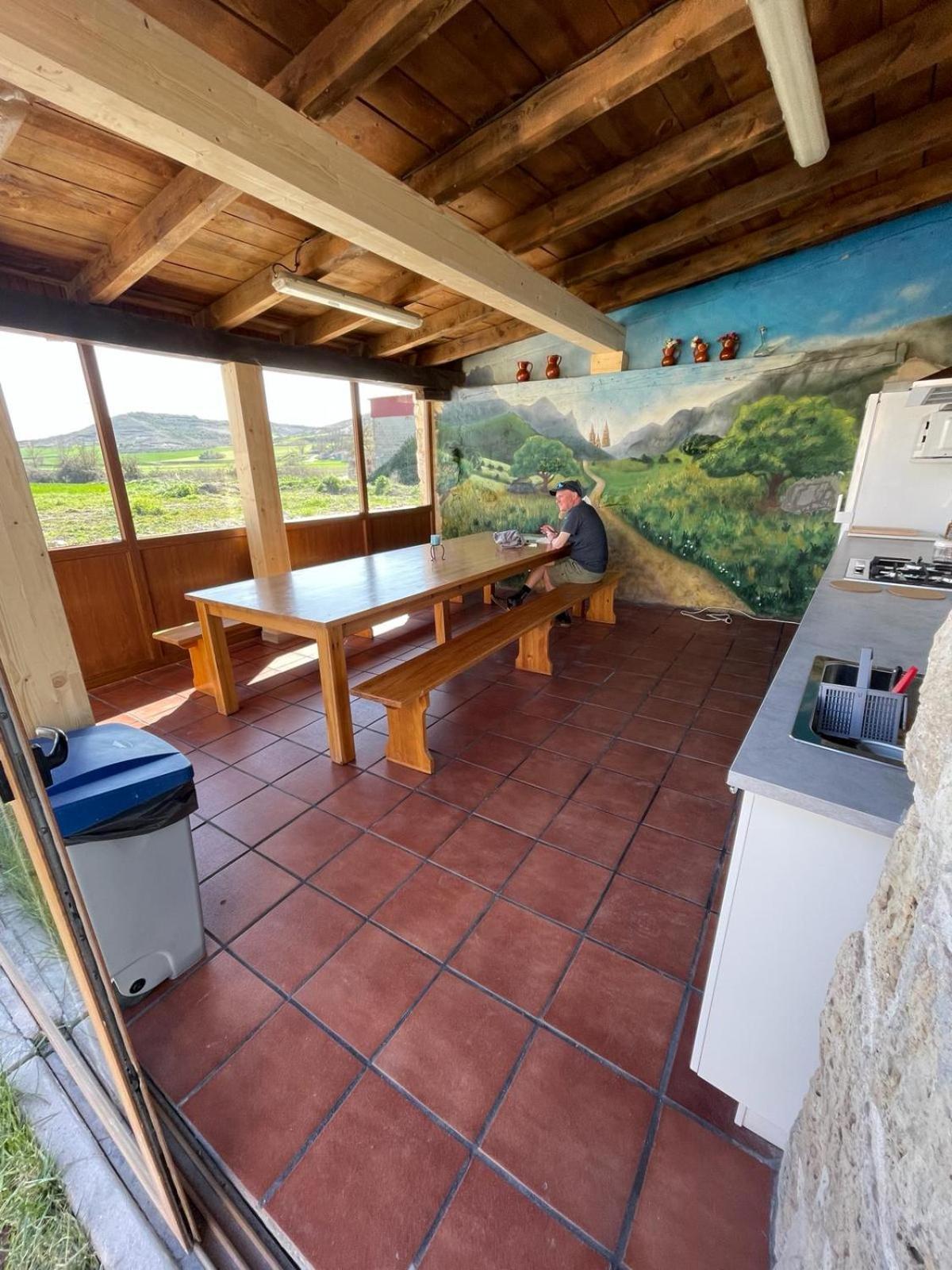 Albergue El Alfar/Pilgrim Hostel Hornillos del Camino Eksteriør bilde